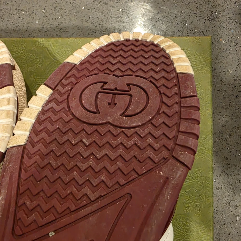 GUCCI Re-Web Trainer White & Red Leather Sneakers 818002 Gucci Sz 8 Box & Dust - Picture 15 of 16